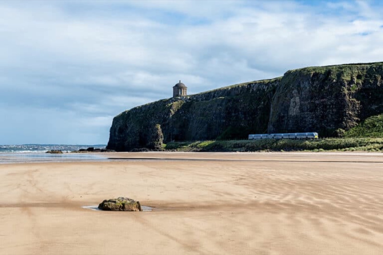 The empty strand at Downhill Beach