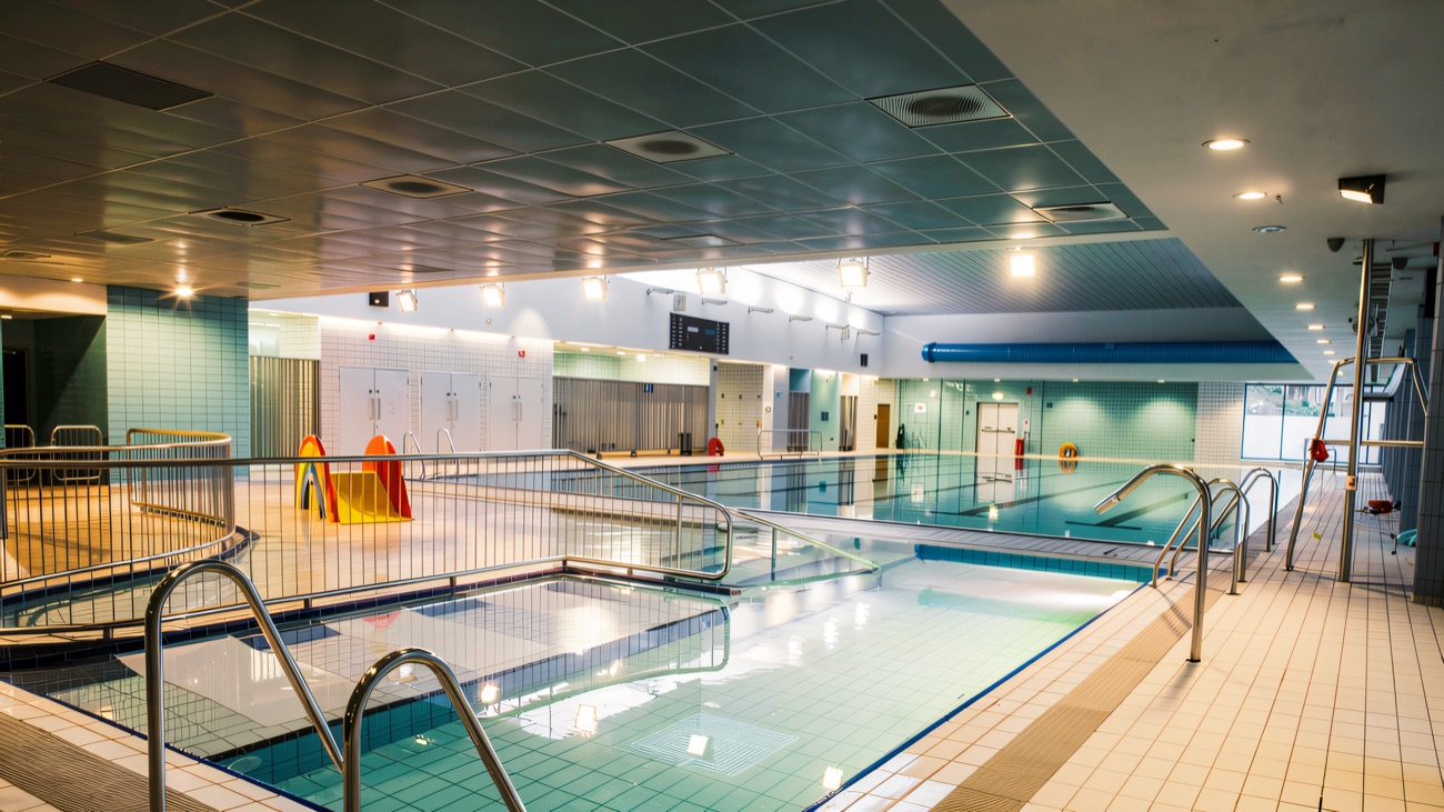 The learner pool and small slide beside the main pool