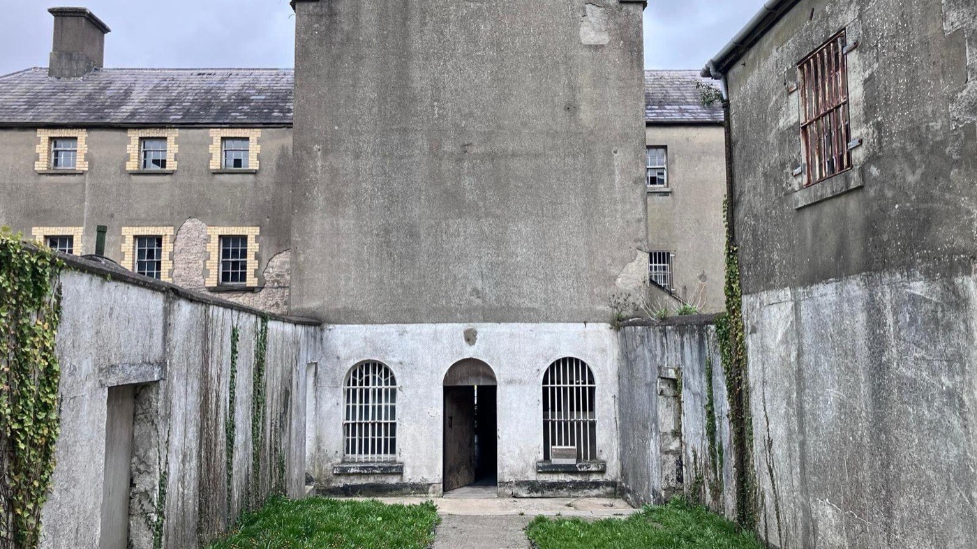 The high walled courtyard inside Armagh Gaol