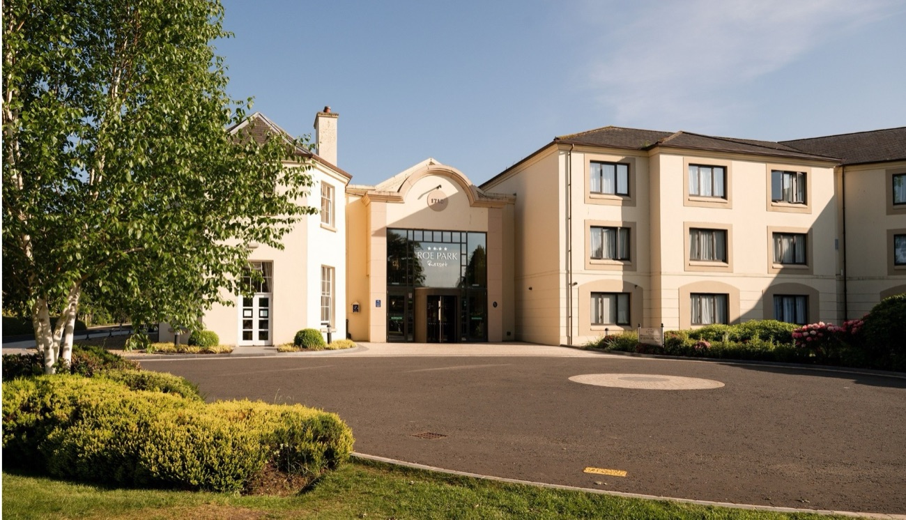 The front entrance of the Roe Park Resort hotel on a bright day
