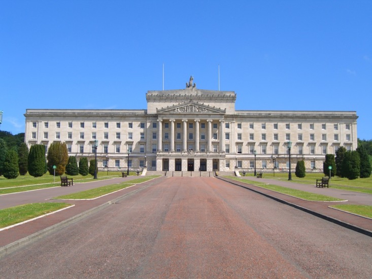 The long ceremonial avenue leading straight up the hill to Parliament Buildings